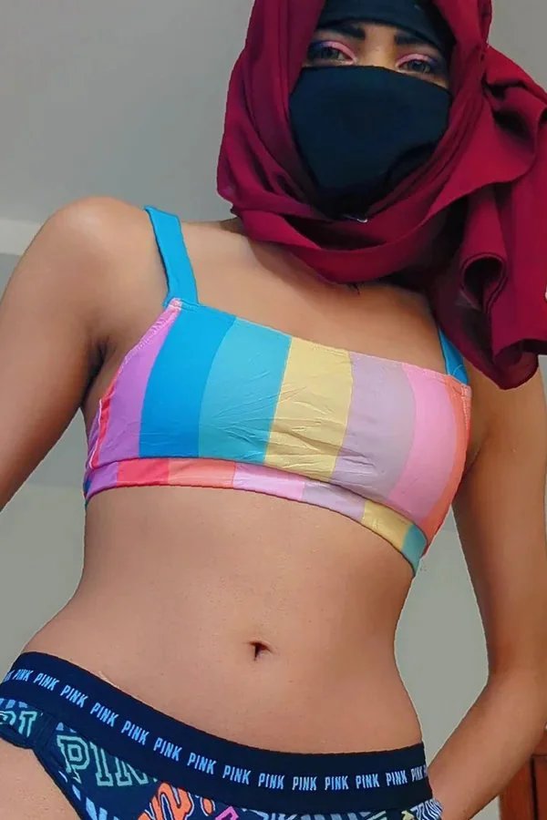 available escort girl Imara in Bahrain
