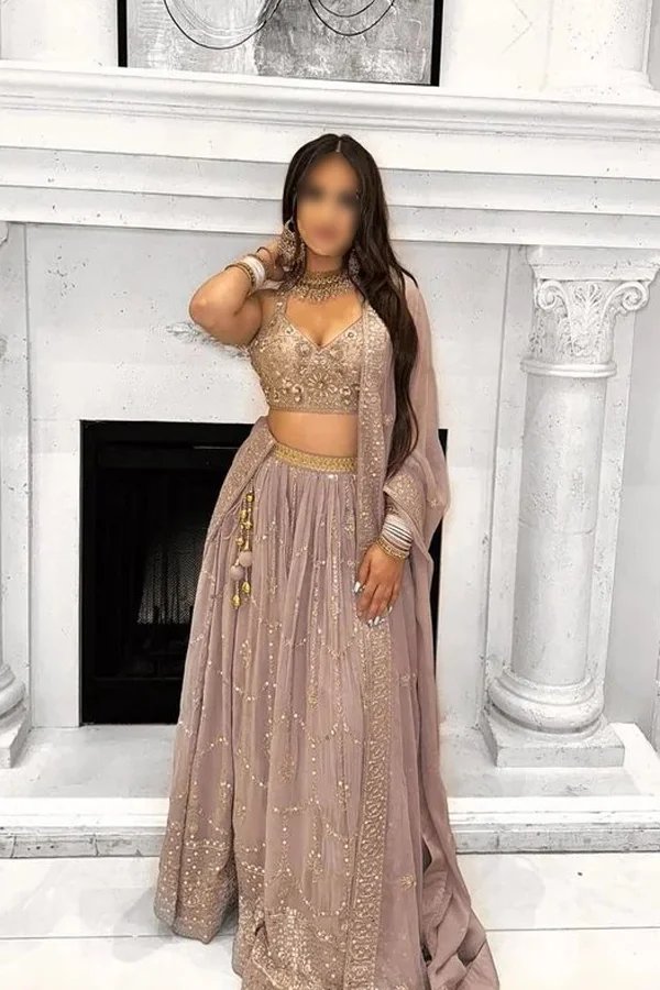 available escort girl Mitali in Dispur