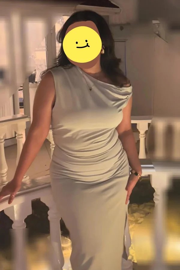 available escort girl Rashi in Kolkata